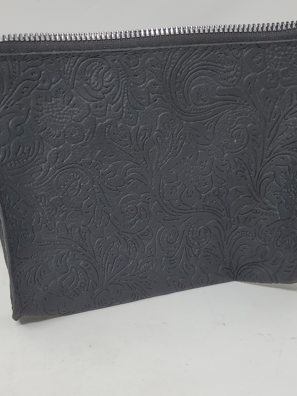Stone Mountain Accessories Black Embossed Leather Belt Pouch